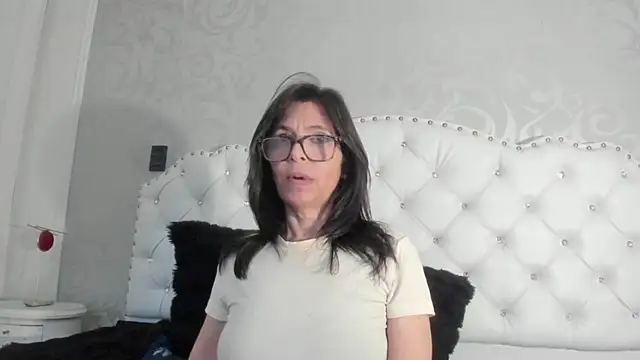 lena_gray XXX чат на живо