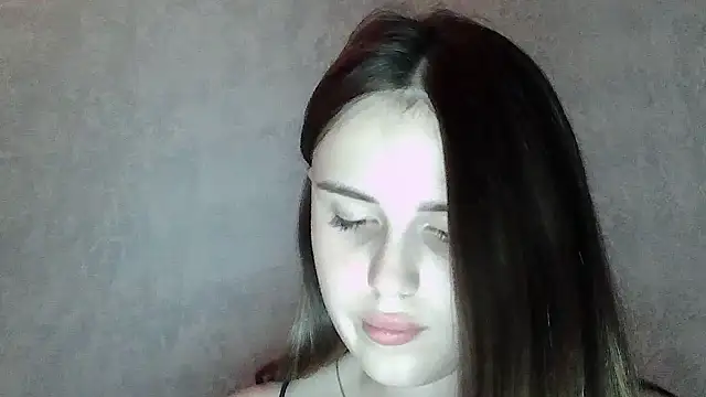 Chat XXX en directo de SweetLoraa