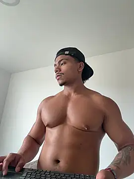 Chatroom XXX en direct de XavierColeman