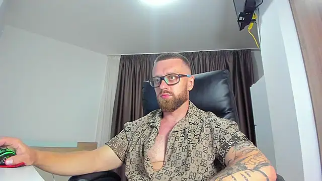 XXX chat uživo modela Findom_guy