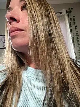 MiraKisss Chat XXX live