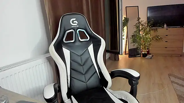 LustyMike_'s Live XXX Chat