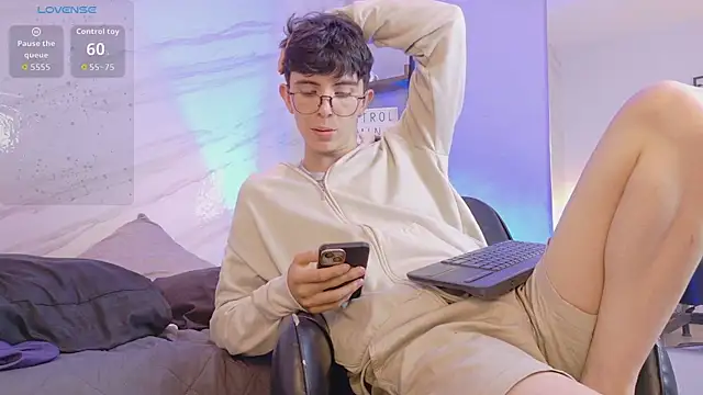 mathias_saenz Adlı Modelin Web Kamerası Şovu