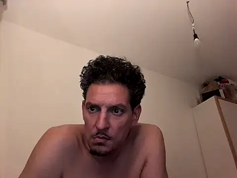 ARTANIS20 Chat XXX in diretta