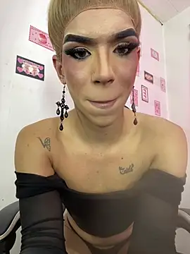 briana_sex32 在線直播表演