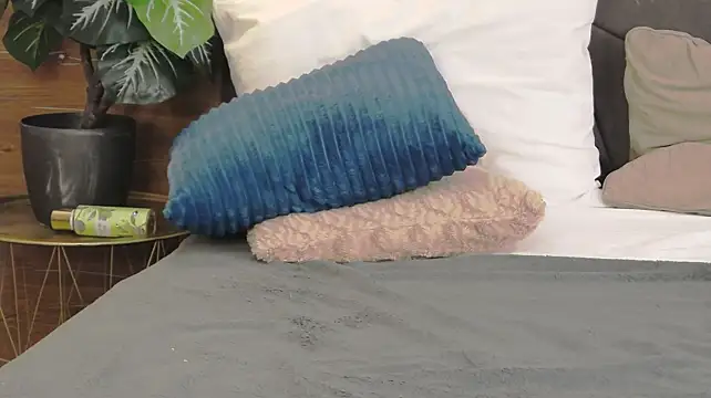 IrisSwift's Live XXX Chat