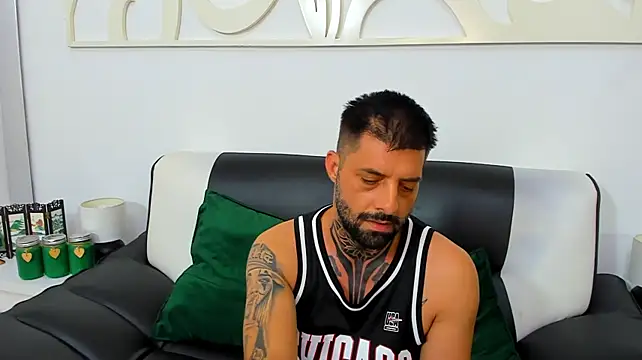TommyDum Live XXX Chat