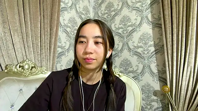 cocoSharms Chat XXX live
