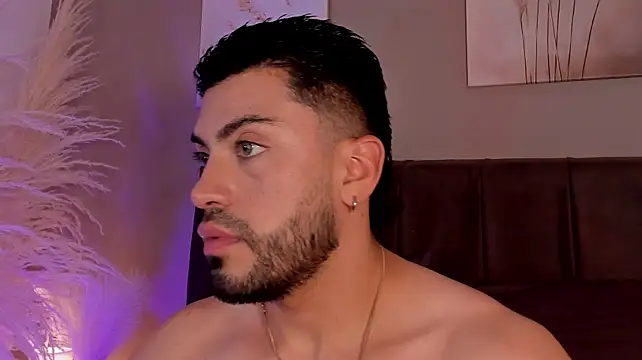 Alexander_Diazz webcam show
