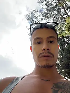 Show webcam de DOMINICKVEGAS77