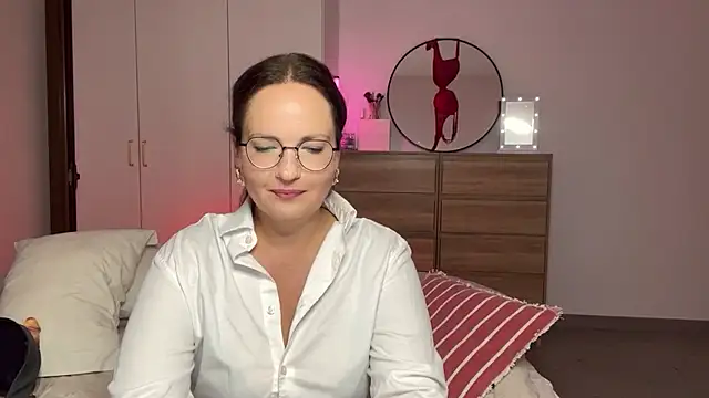 UnderWunder's Live XXX Chat