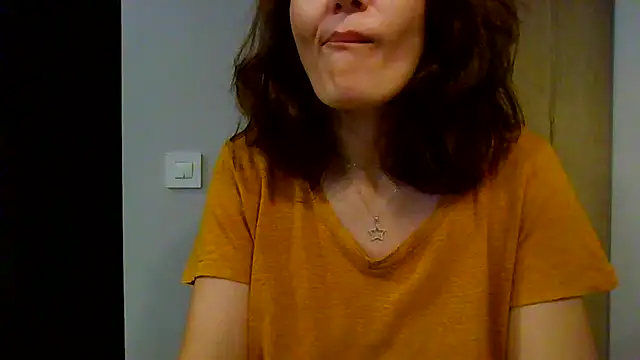 Ms-Lust1- – Naživo XXX chat