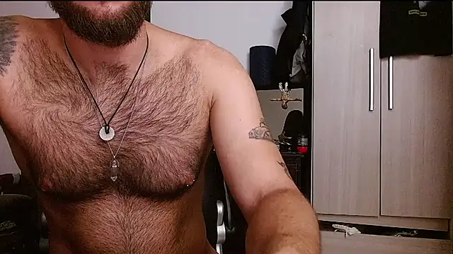 DominanThewolff: онлайн-секс-чат