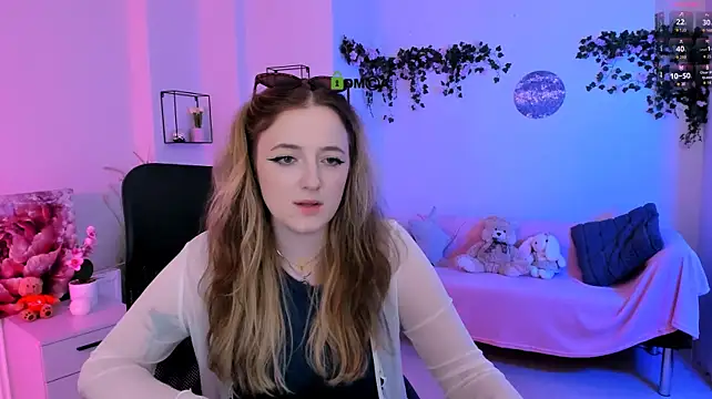liana_kisses Adlı Modelin Canlı XXX Sohbeti