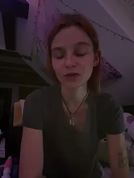 LeylaSquirtyBirty Webcamshow