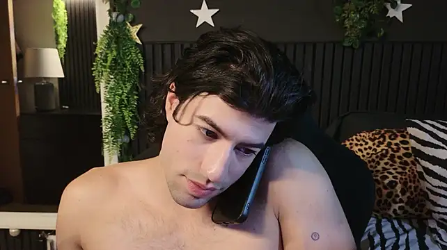 newjeff Adlı Modelin Canlı XXX Sohbeti