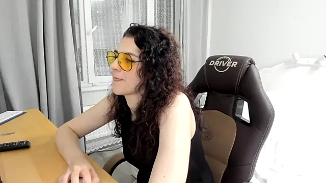 AmeliaInAmber's Live XXX Chat