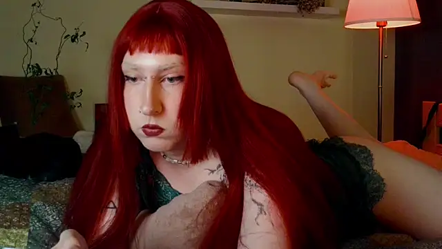 Show modela lia_grl na web-kameri