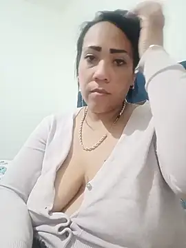 OliviaWilliamm live XXX chat