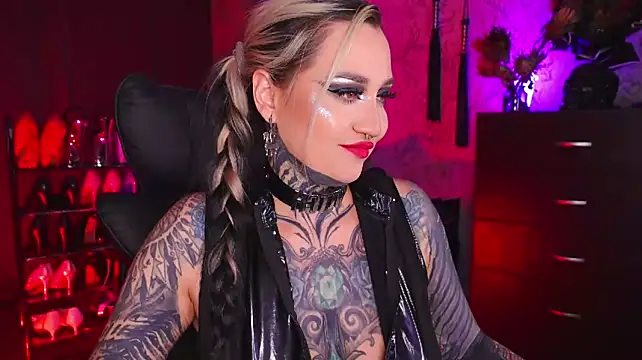MistressDarkSindel's Live XXX Chat