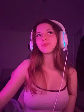 katyydel6 Adlı Modelin Canlı XXX Sohbeti