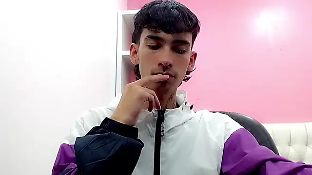 ttimy_x_boy Adlı Modelin Web Kamerası Şovu