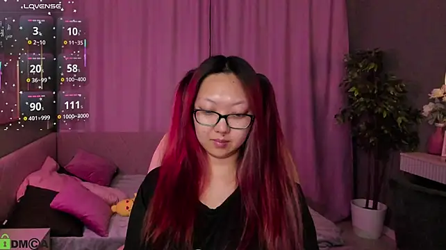 Chat XXX en directo de Marine_Vact