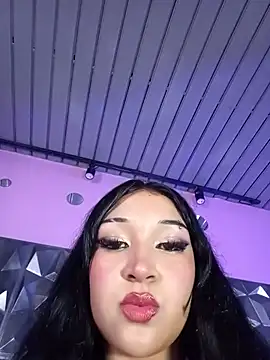 צ'אט XXX בשידור חי של SamiraSilva