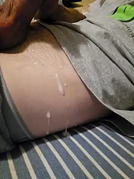 whiteboy4200n Live XXX chat