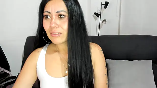 Tania_matureのライブXXXチャット