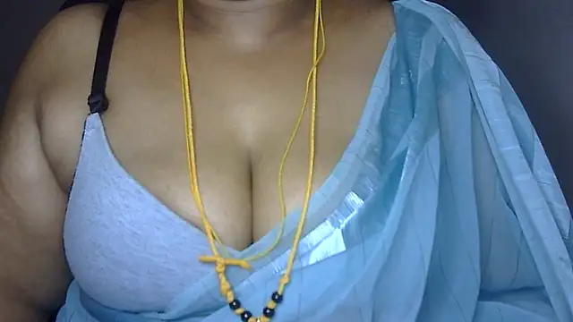 Nithya_forever Chat XXX in diretta