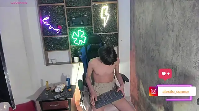 Alex_it0_ élő XXX-chatje