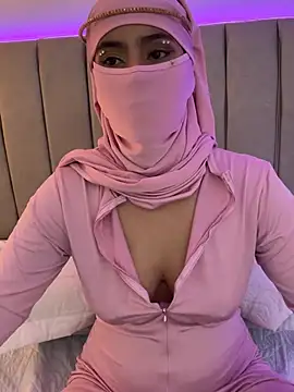 AaliyahShine Chat XXX live