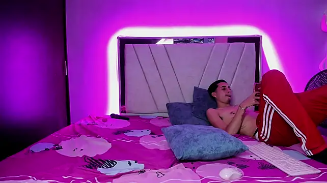 SofiaDollbe Шоу с уебкамера