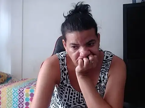 Adriana_0312 élő XXX-chatje