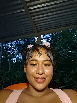 _kimberlly Adlı Modelin Canlı XXX Sohbeti