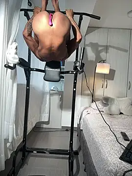 Chat +18 de Paradise_boy__ ao vivo