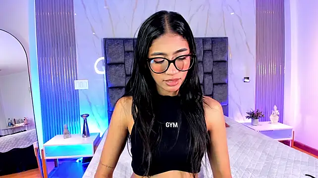 Tyla_Ks' Live XXX Chat