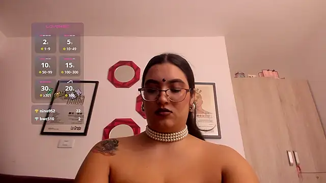 Chat +18 de VeronicaGilss ao vivo
