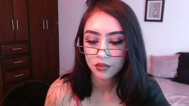 Chat XXX en directo de Queen_missty