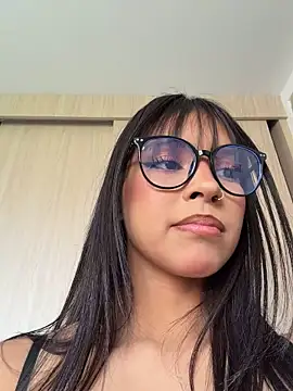 Chatroom XXX en direct de Chel__