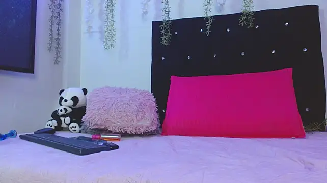 Lyaa_sweet1n Webbikameraesitys