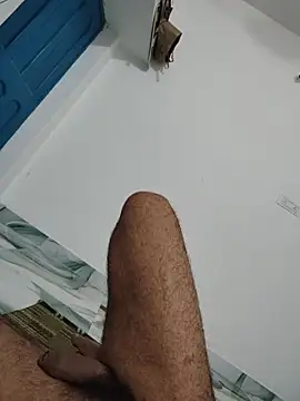 desibull_'s Live XXX Chat