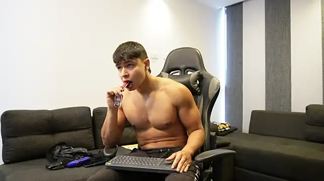 Chat XXX ao vivo de Bray_Kevin