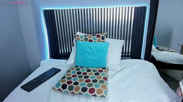 Axel_Mendozaa Adlı Modelin Canlı XXX Sohbeti