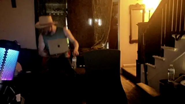 MasterDaddyCool's Webcam Show