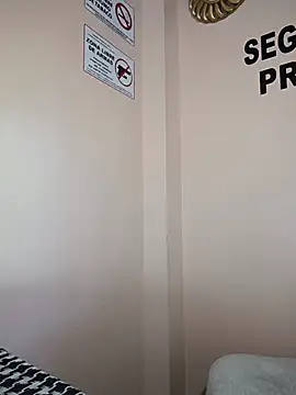 הופעת וובקאם של Hannah-colx