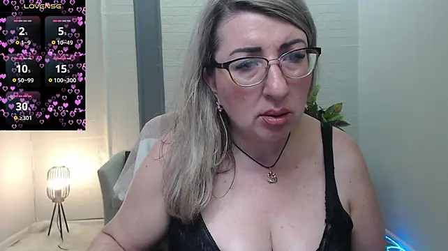 KKMimiKK's Live XXX Chat