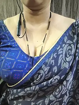 Chatroom XXX en direct de bhuvana_555