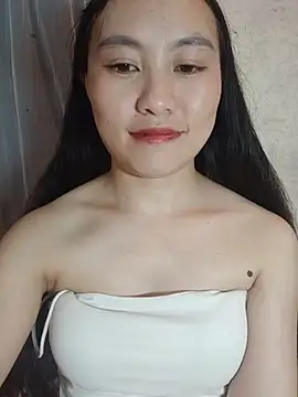 Cherry-squirtt 网络视讯表演